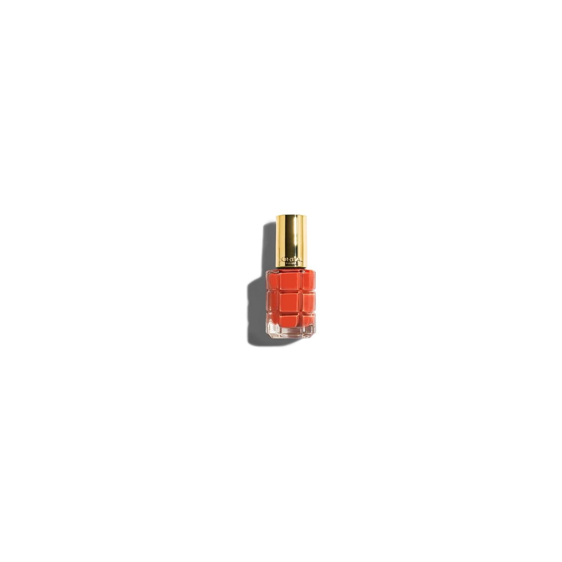 L'Oréal Paris Color Riche Le Vernis Nail Polish with Oil in Vibrant Pink 14ml - 224 Rose Ballet