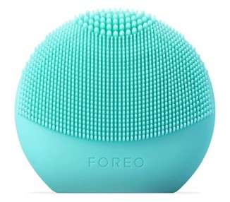 FOREO Luna Play Smart 2 Facial Cleansing Brush with Skin Analysis and Silicone Face Massager Mint