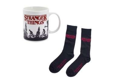 Set taza y calcetines paladone stranger
