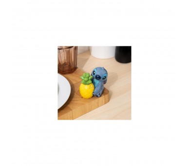 Set Salero Y Pimentero Disney Stitch  Y Piña 7 Cm