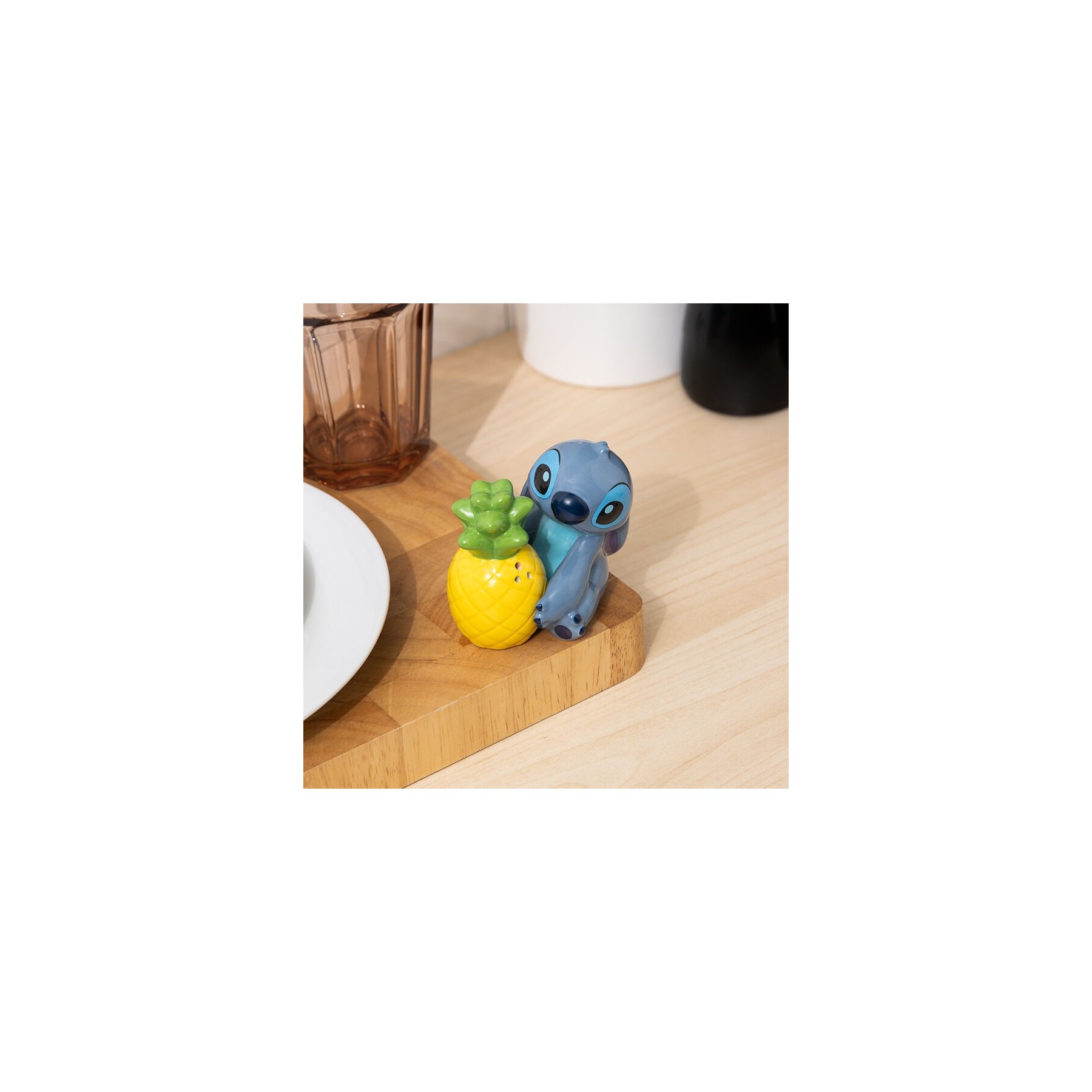 Set Salero Y Pimentero Disney Stitch  Y Piña 7 Cm