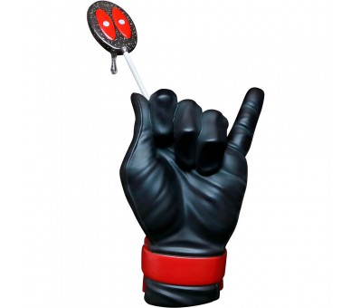 Estatua Heroic Hands Deadpool Marvel 26cm