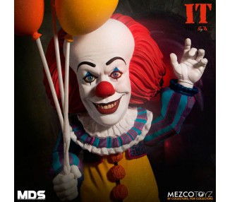 Figura MDS Deluxe Pennywise Stephen King IT 1990 15cm