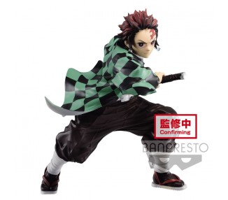 Figura Tanjiro Kamado 1 Demon Slayer Kimetsu no Yaiba Maximatic 18cm