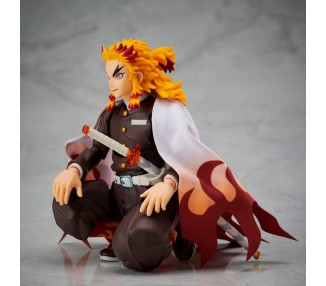 Figura Kyojuro Rengoku Demon Slayer Kimetsu no Yaiba 14cm