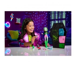 Muñeca Ghoulia Skullmate Secrets Neon Frights Monster High 25cm