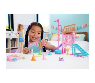 Muñeca + Parque Entrenamiento Cachorros Stacie al Rescate Barbie