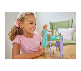 Muñeca Doctora de Bebes Barbie