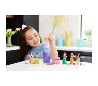 Muñeca Color Reveal Princesas Disney surtido
