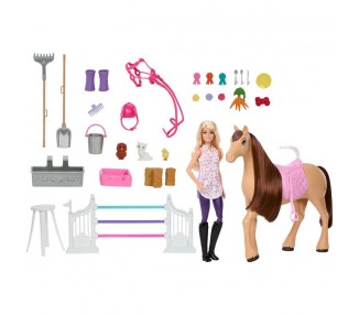 Muñeca Barbie con caballo y establo Barbie