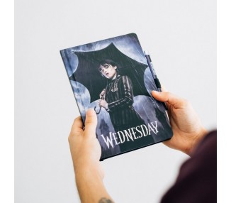 Cuaderno A5 premium + boligrafo proyector Miercoles Addams