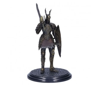 Figura Black Knight Sculpt Collection Dark Souls 20cm