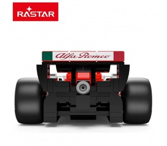 Coche Alfa Romeo Formula 1 montaje