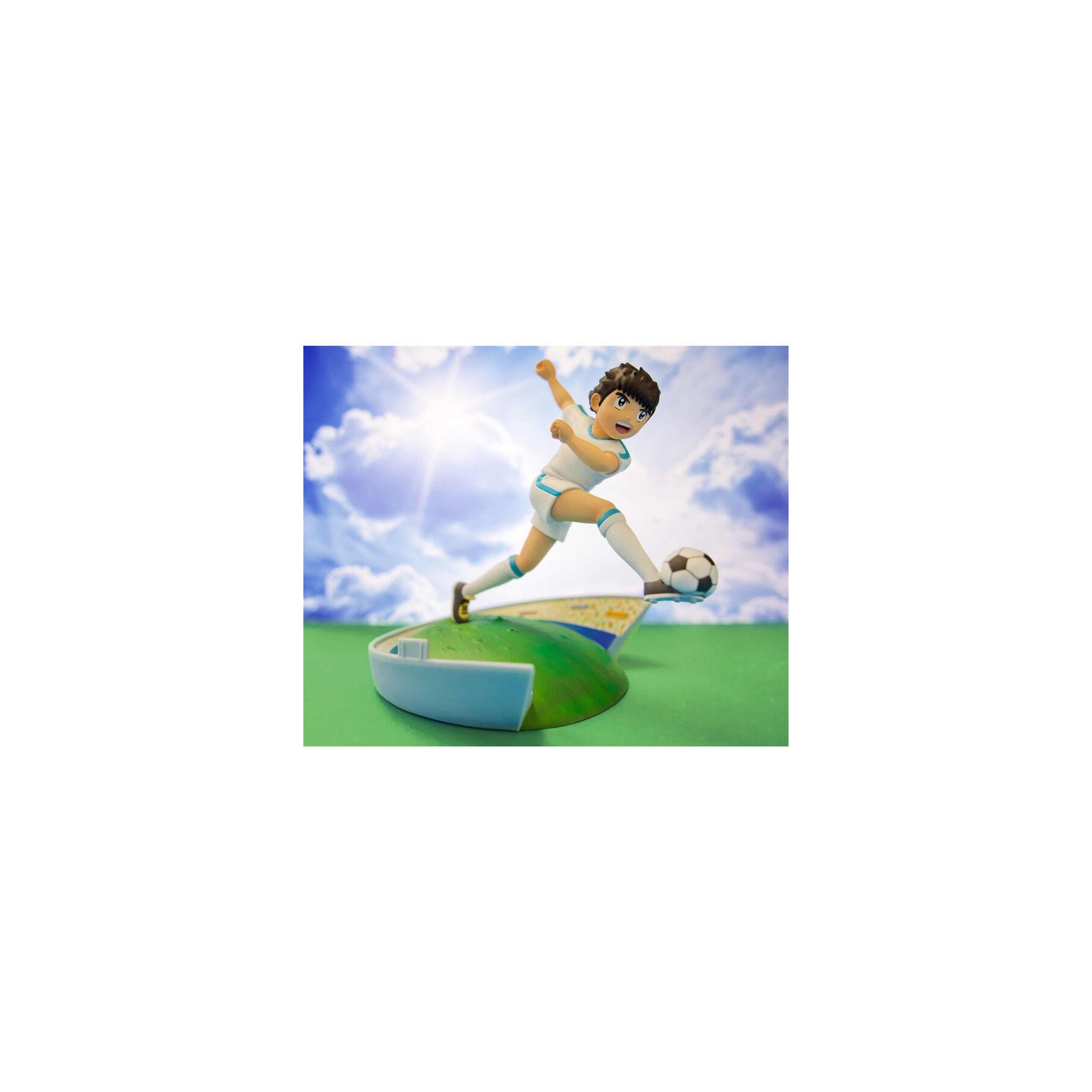 Figura Capitan Oliver Atom Campeones Oliver Y Benji 16Cm