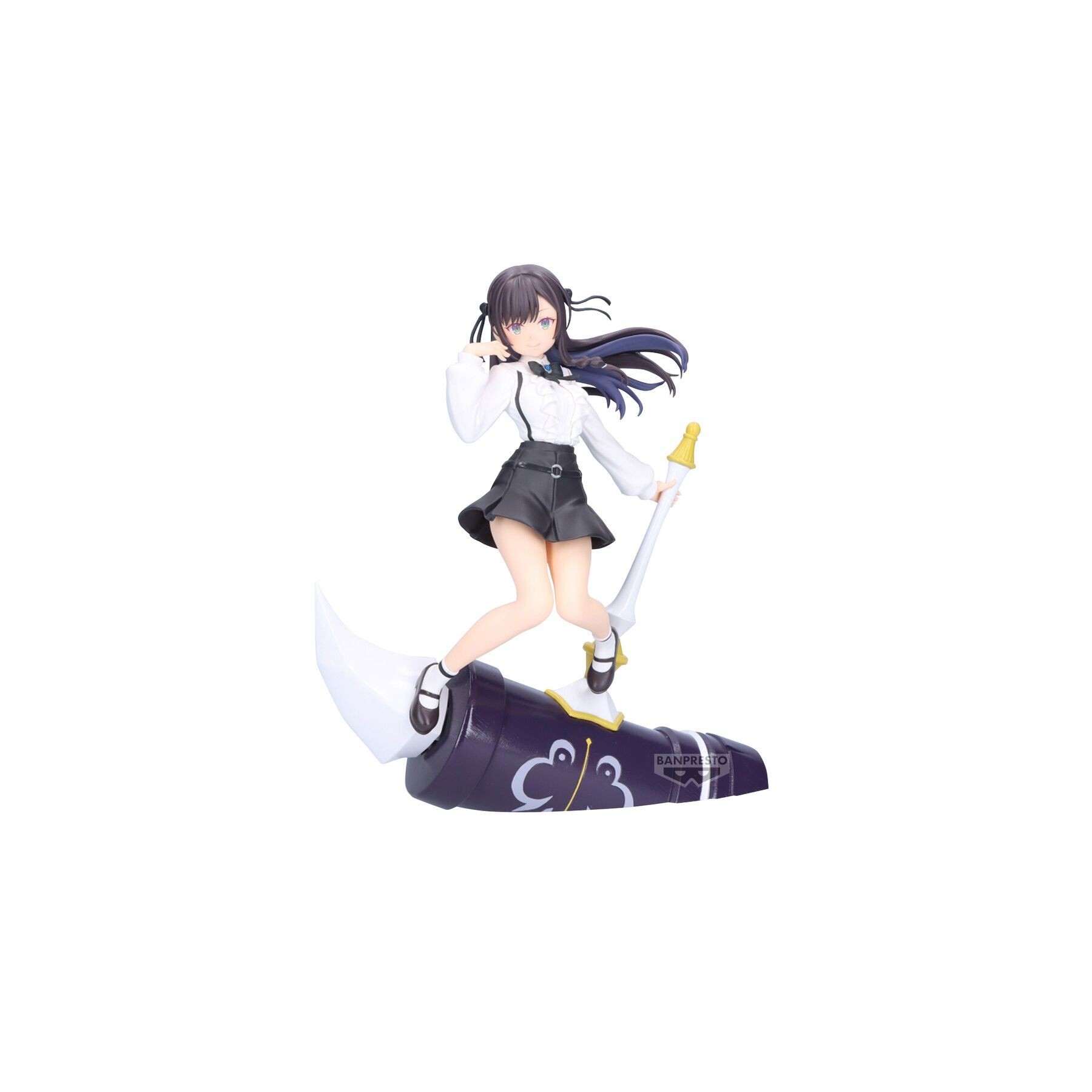 Figura Out on Time Alina Clover I May Be a Guild Receptionist but Ill Solo Any Boss To Clock 18cm