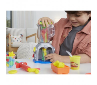 Licuadora de batidos coloridos Play-Doh