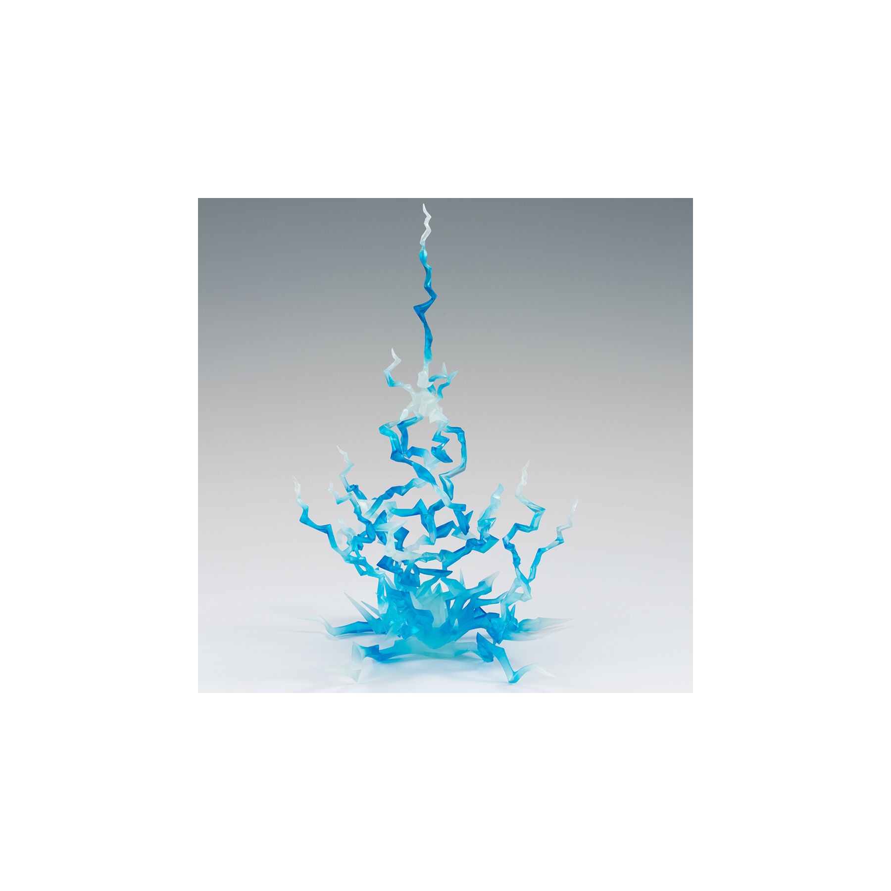 Efecto S.H. Figuarts Thunder Blue Tamashii 24cm