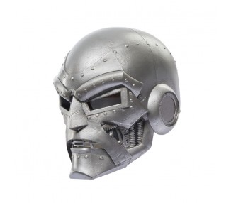 Casco premium Doctor Doom Marvel Legends