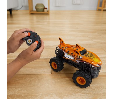 Coche radio control Tiger Shark Monster Trucks Hot Wheels