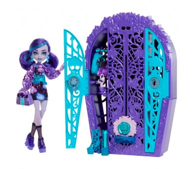 Muñeca Twyla Skulltimate Secrets Midnight Garden Monster High