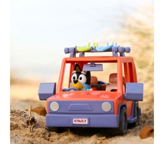 Coche familiar + figura Bandit Bluey