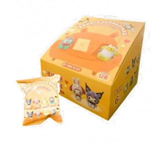 Sobre sorpresa figura Hello Kitty 4cm surtido