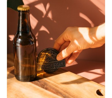 Iman abrebotellas Jurassic Park