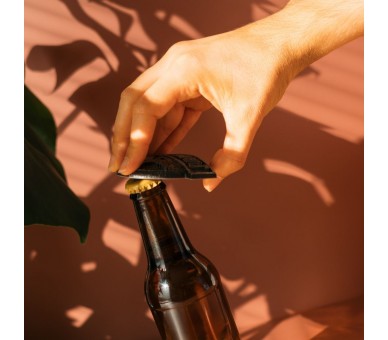 Iman abrebotellas Jurassic Park