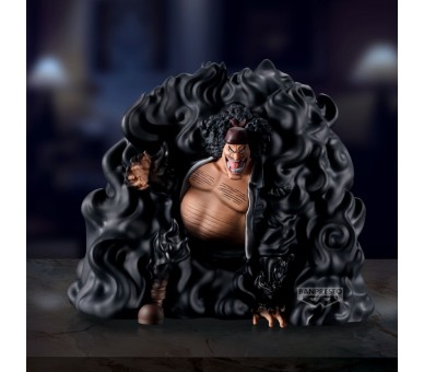 Figura Marshall D. Teach Black Hole One Piece 15cm