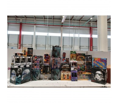 Pack oferta Figuras caja dañada