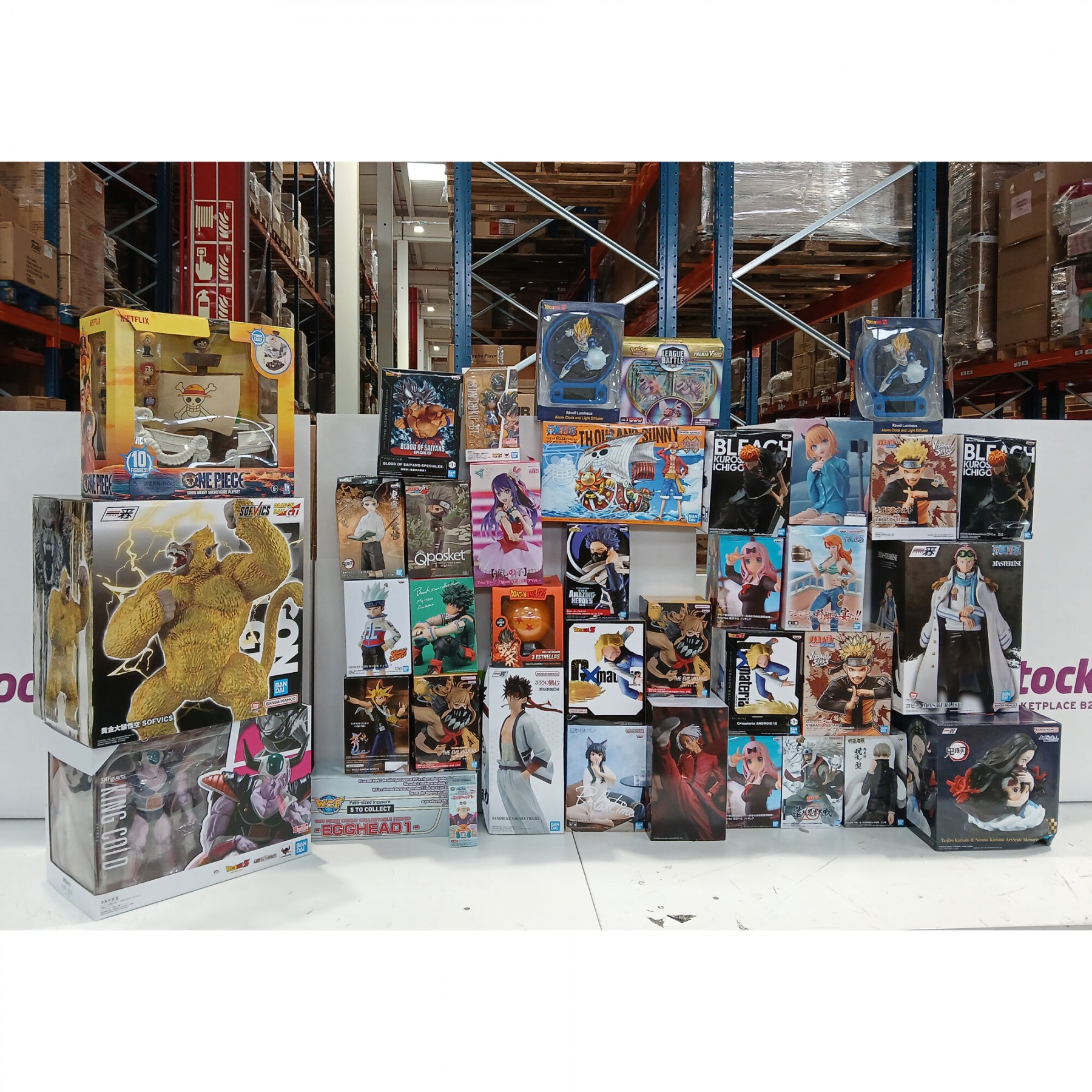 Pack oferta Banpresto caja dañada