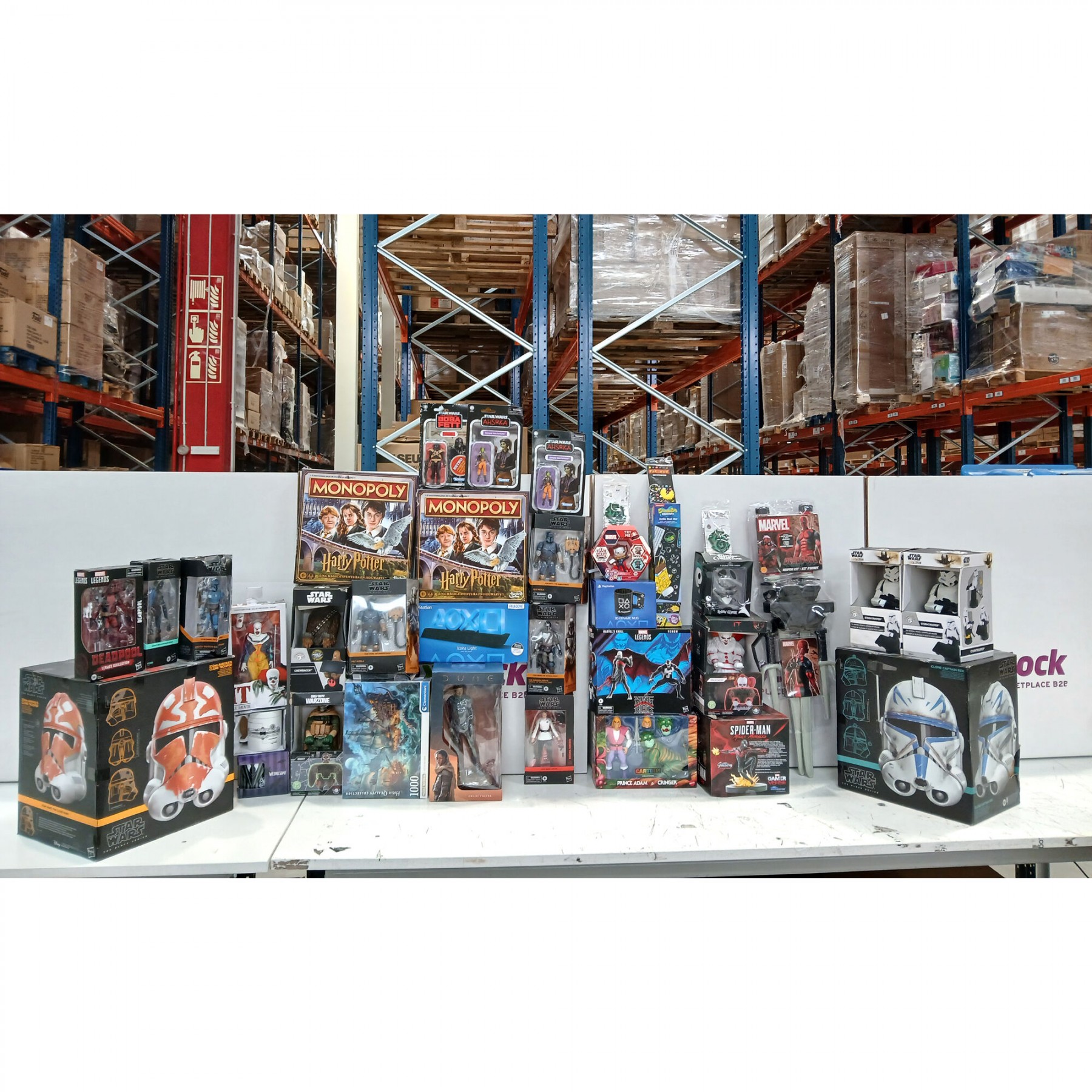 Pack oferta Figuras caja dañada
