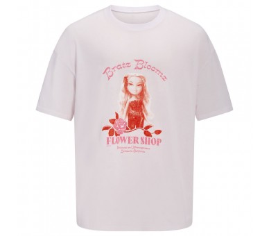 Muñeca Yasmin Stylin + Camiseta Bratz