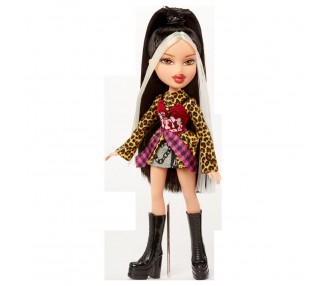 Muñeca Jade Stylin + Camiseta Bratz
