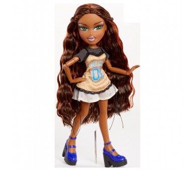 Muñeca Sasha Stylin + Camiseta Bratz