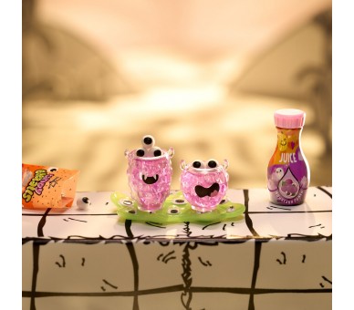 Capsula sorpresa Miniverse Make it Mini Halloween Beetlejuice surtido