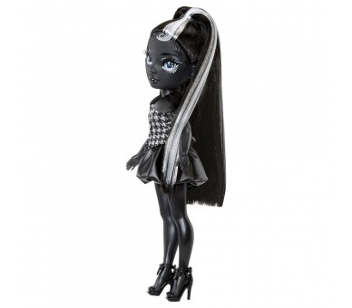 Muñeca Shanelle Shadow High