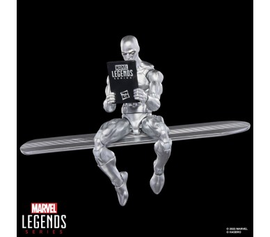 Figura Estela Plateada The Silver Surfer Marvel Legends Series 15cm