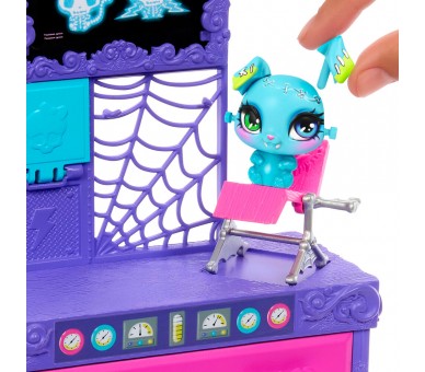 Muñeca Frankie Stein + Laboratorio Monster High