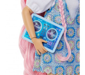 Muñeca Daisy Dream Besties Barbie