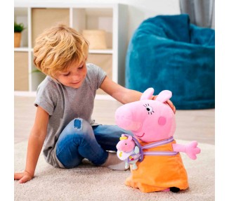 Peluche Mama Pig con Evie Peppa Pig 33cm