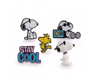 Set 5 pins Snoopy Peanuts