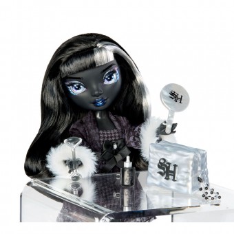 Muñeca Shanelle Fashion Doll Girls Night Shadow High