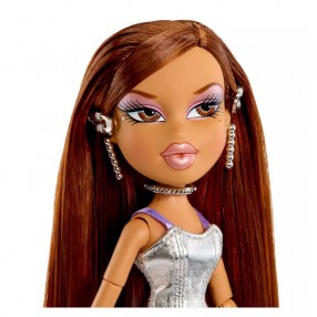 Muñeca Yasmin + Charmz Stylin Bratz