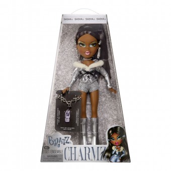 Muñeca Sasha + Charmz Stylin Bratz