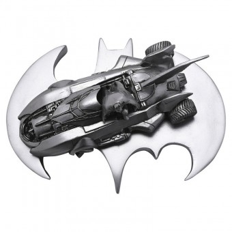 Figura Batmobile & Batman DC Comics