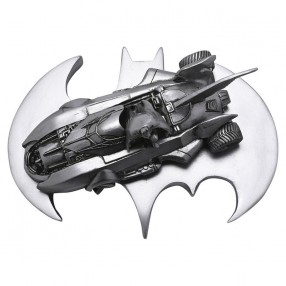 Figura Batmobile & Batman DC Comics