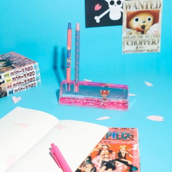 Base acrilica + lapiz y boligrafo Chopper One Piece