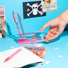 Base acrilica + lapiz y boligrafo Chopper One Piece