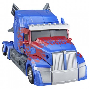 Figura Nemesis Prime Transformers 22cm